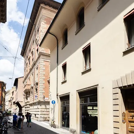 Goito 3, By Short Holidays Bologna