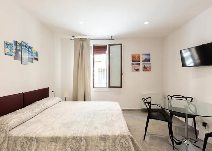 Goito 3, By Short Holidays アパート ボローニャ